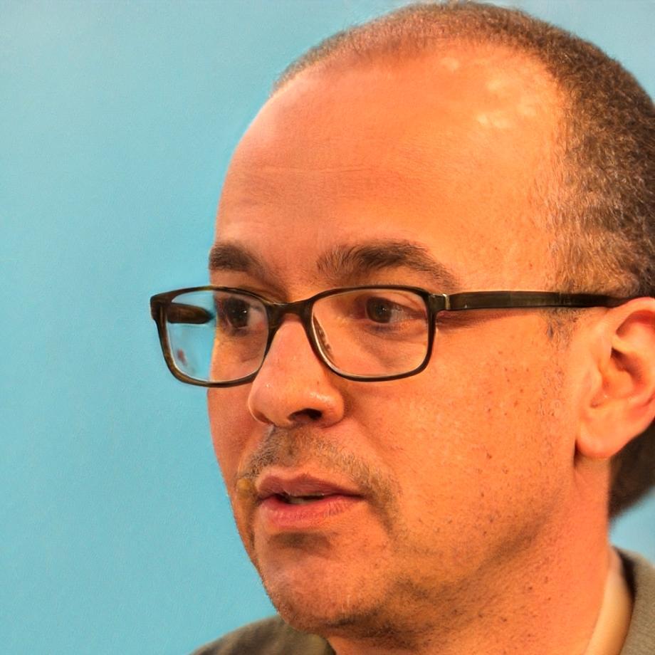 Francisco Vega - Mentor en Estrategias de Inversión